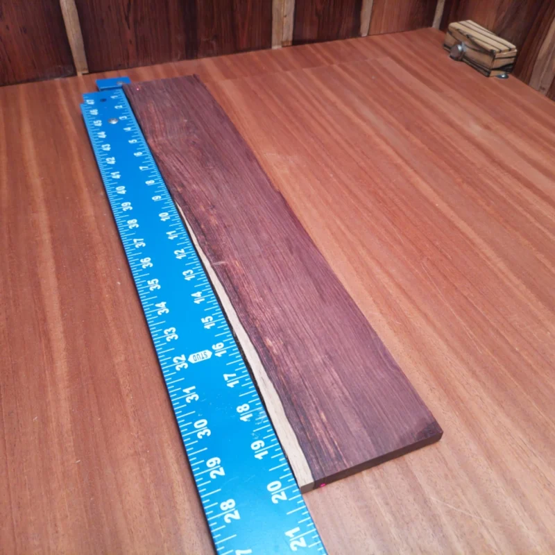 Honduran Rosewood Acoustic Rift Sawn Fingerboard Blank 0.4" X 3.5" X 20.0" - HRAFBR000122 3 Crafted from genuine Honduran Rosewood, this fingerboard blank boasts stunning grain patterns and optimum resonance. Perfect for luthiers, it ensures a smooth touch and exceptional playability. Measuring 0.4
