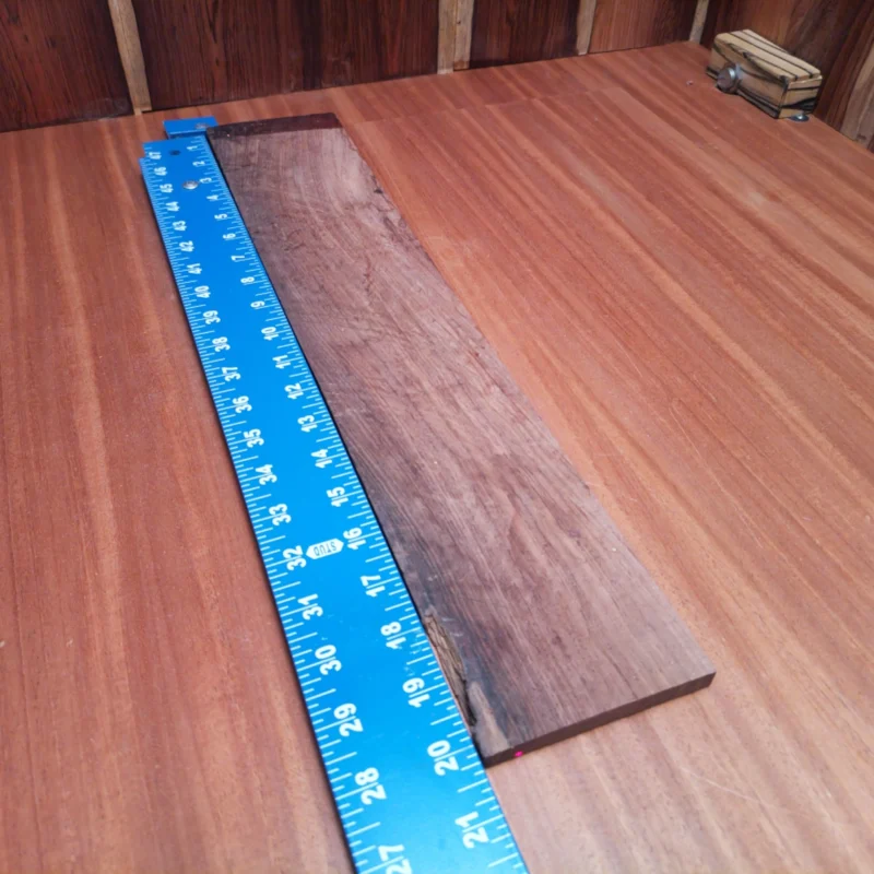 Elevate your luthier craft with our Honduran Rosewood blank. This premium rift sawn wood boasts rich tonal qualities and stunning grain patterns, making it perfect for acoustic instruments. With its ideal dimensions of 0.4