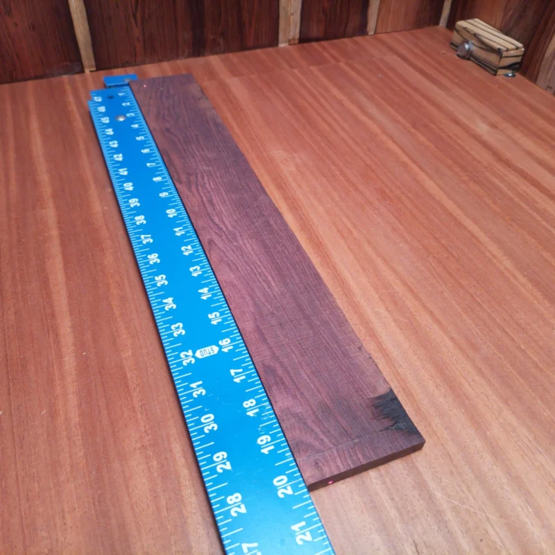 Honduran Rosewood Acoustic Rift Sawn Fingerboard Blank 0.4" X 2.9" X 20.1" - HRAFBR000305 3 Elevate your crafting with this Honduran Rosewood blank, perfect for luthiers seeking rich tonal quality. The fine rift sawn dimensions of 0.4