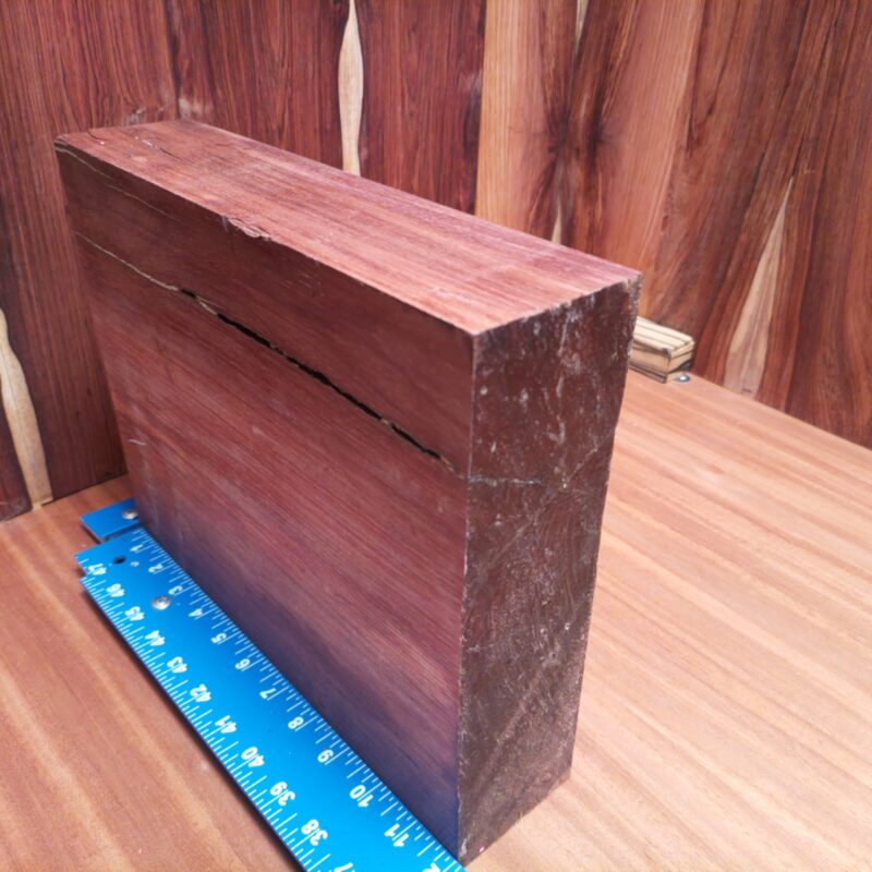 Imagine the elegance of a custom cutting board or the charm of an artisan knife handle made from Honduran Rosewood! You could transform that wood into luxurious picture frames and unique coasters that are sure to spark joy. Whether it’s crafting stunning musical instrument components or chic plant holders, this wood is perfect for any creative endeavor, because who wouldn’t want to twirl around with a high-end wine rack? This piece of Honduran Rosewood measures 2.9 inches by 9.9 inches by 12.0 inches, offering a high-quality option for a variety of woodworking projects.